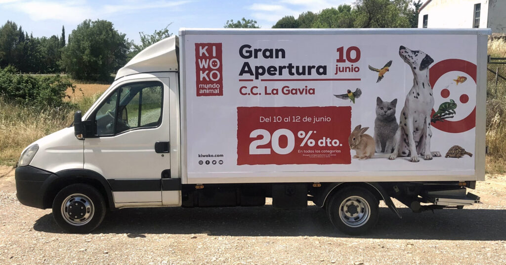 Camión cubo publicitario