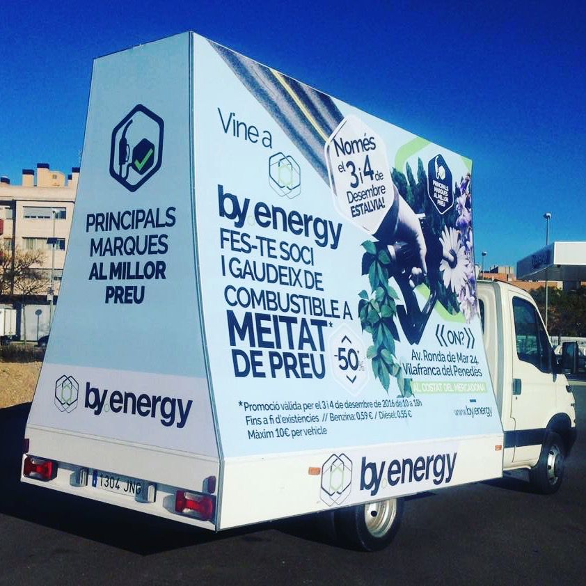 Camión ola publicitario